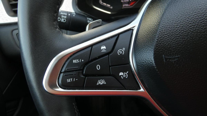 Renault Captur 1,3 TCe 140 Techno EDC na operativní leasing