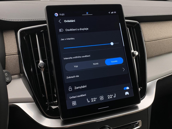Volvo XC90 B5 AWD AUT CORE 7míst na operativní leasing
