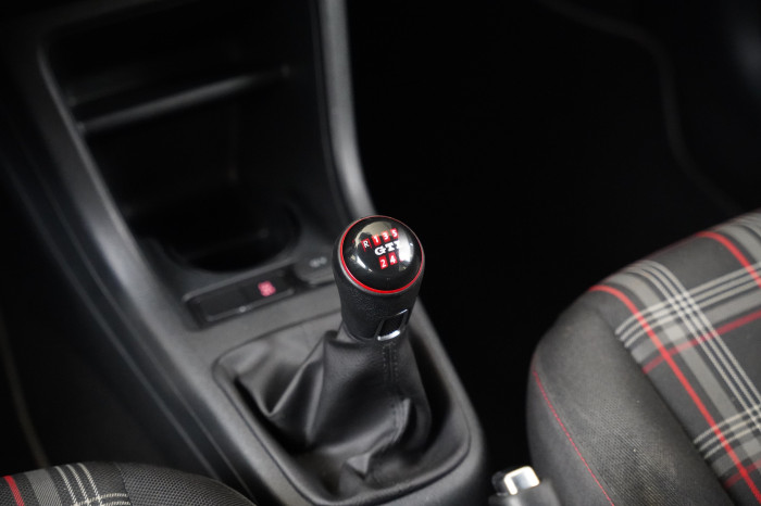 Volkswagen up! 1.0 TSI 85 kW GTI na operativní leasing