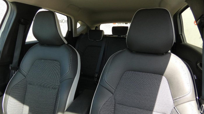Renault Captur 1,3 TCe 140 Techno EDC na operativní leasing