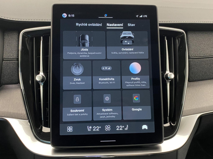 Volvo XC90 T8 AWD Plug-in DARK ULTRA na operativní leasing