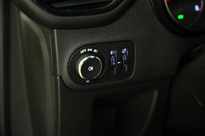 Opel Crossland X 1.2 Turbo 81 kW na operativní leasing