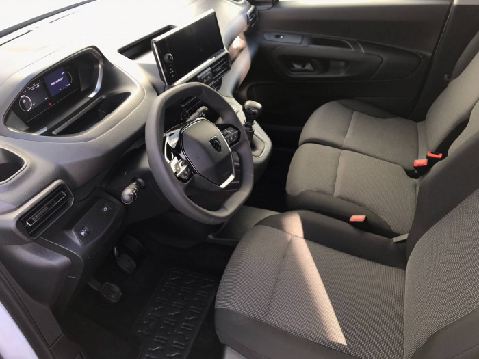 Peugeot Partner Furgon L2 1000 1,5 BlueHDi S&S MAN6 / 75kW na operativní leasing