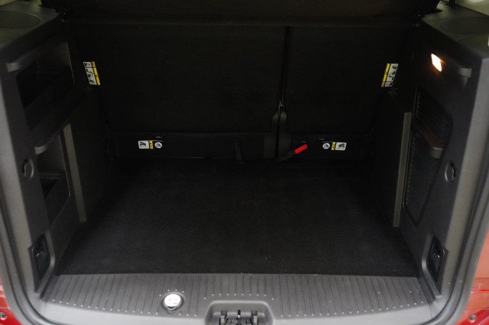 Ford Tourneo Courier 1.5 TDCi 74 kW Trend na operativní leasing