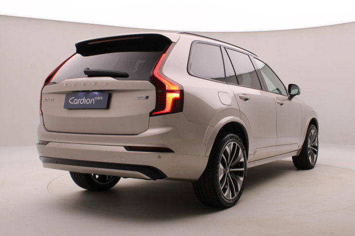 Volvo XC90 B5 AWD AUT DARK PLUS na operativní leasing