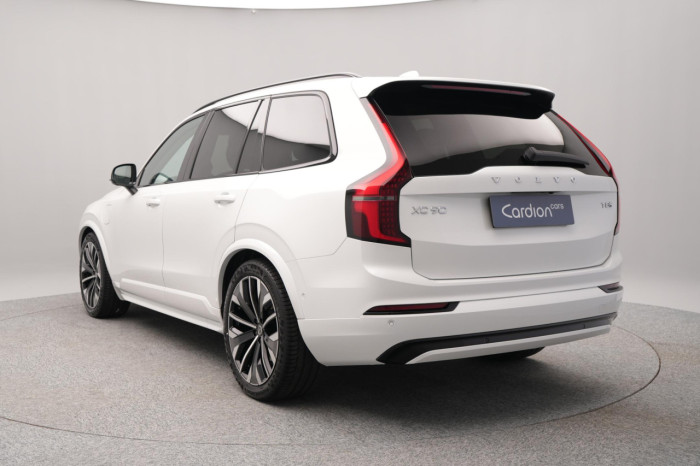 Volvo XC90 T8 AWD Plug-in ULTRA DARK 7m na operativní leasing