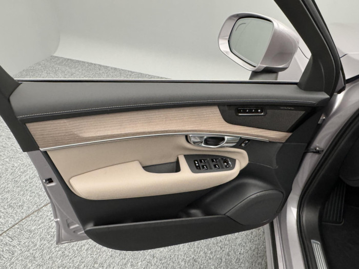 Volvo XC90 B5 AWD AUT BRIGHT PLUS 7míst na operativní leasing