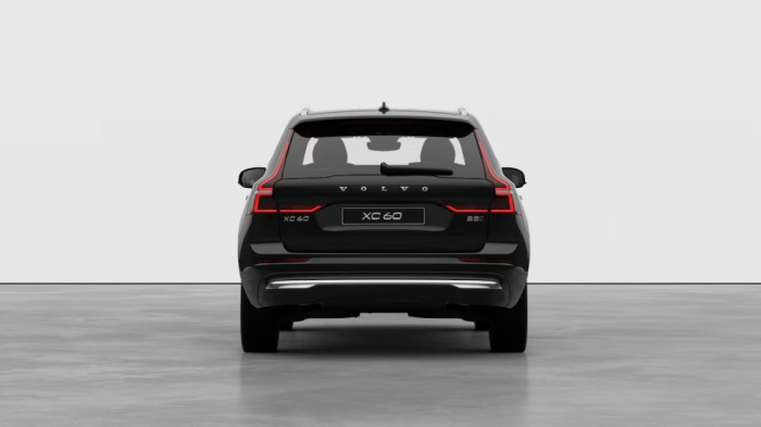 Volvo XC60 PLUS BRIGHT, B5 AWD, 184+10 kW / 250+14 HP na operativní leasing