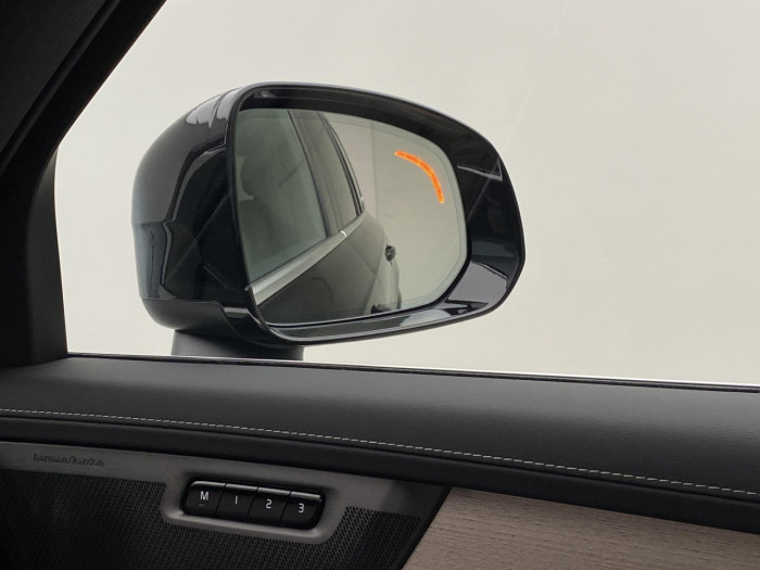 Volvo XC90 T8 AWD Plug-in BRIGHT PLUS 7m na operativní leasing