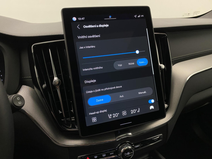 Volvo XC60 B5 AWD AUT ULTRA BLACK EDITION 2.0 Edition na operativní leasing