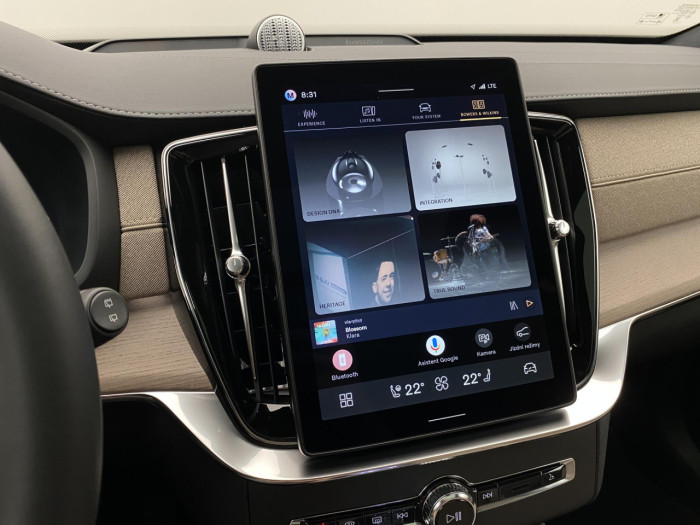 Volvo XC90 T8 AWD Plug-in BRIGHT ULTRA na operativní leasing