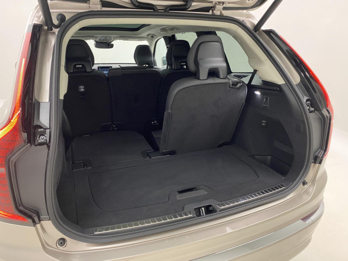 Volvo XC90 B5 AWD AUT BRIGHT ULTRA 7míst na operativní leasing
