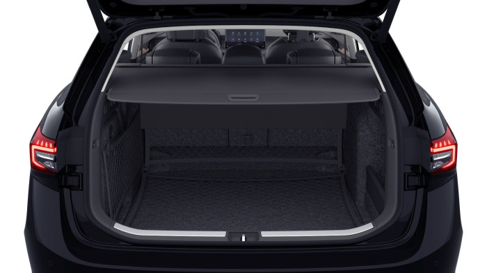 Škoda Superb 2.0 TSI L&K na operativní leasing