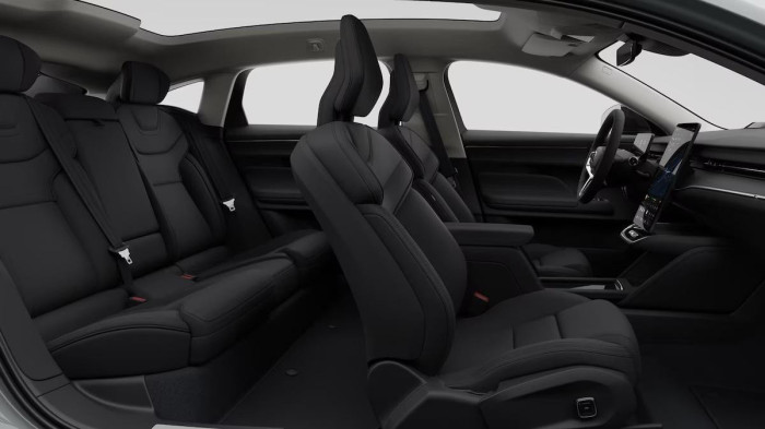 Volvo ES90 PURE ELECTRIC CORE na operativní leasing