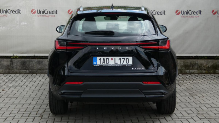 Lexus NX 350h 2.5 E-CVT Comfort Top na operativní leasing