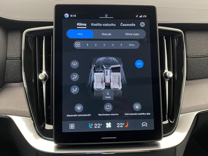 Volvo XC90 T8 AWD Plug-in DARK ULTRA na operativní leasing