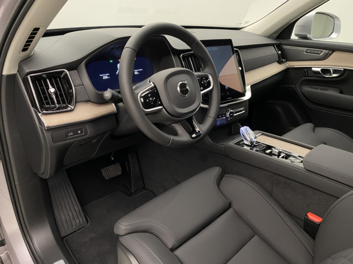 Volvo XC90 T8 AWD RECHARGE BRIGHT PLUS 7m na operativní leasing
