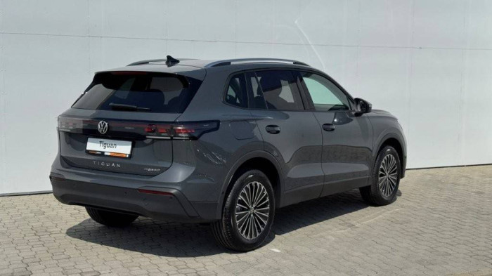 Volkswagen Tiguan People eHybrid 6DSG 1,5TSi / 110kW na operativní leasing