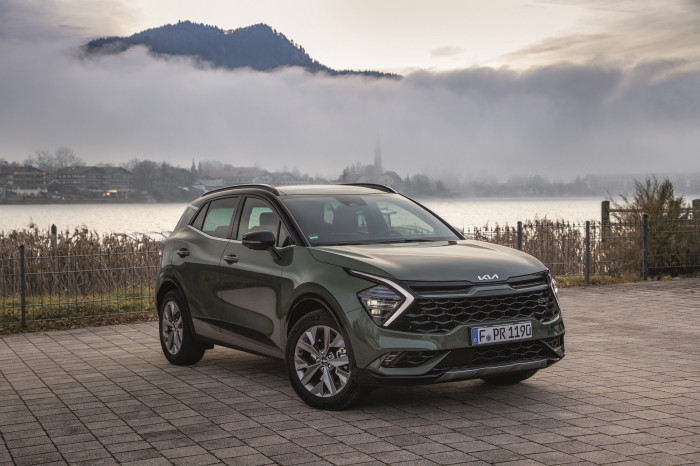 KIA Sportage 1.6 T-GDI 4x2 HEV 6AT TOP automat na operativní leasing