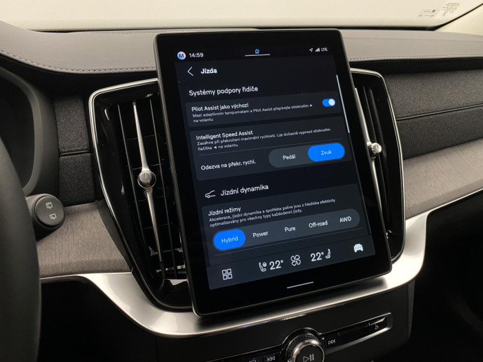 Volvo XC90 T8 AWD Plug-in BRIGHT PLUS 7m na operativní leasing