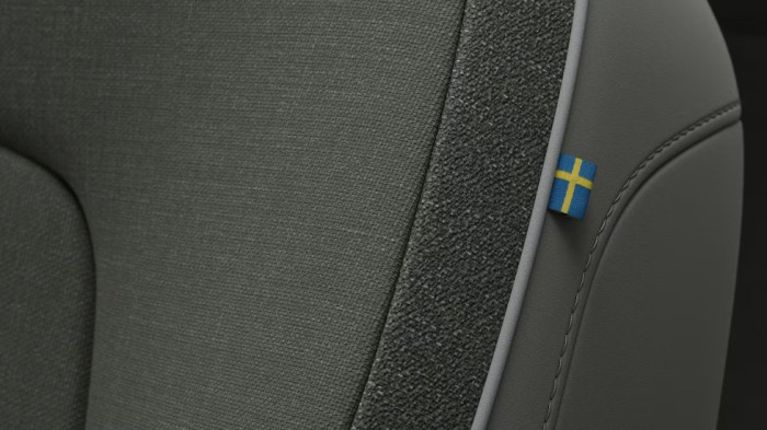 Volvo EX30 PLUS, Single Motor, 200 kW / 272 HP na operativní leasing