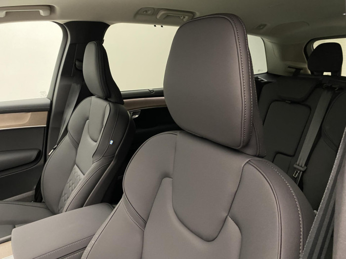 Volvo XC90 B5 AWD AUT BRIGHT PLUS 7míst na operativní leasing