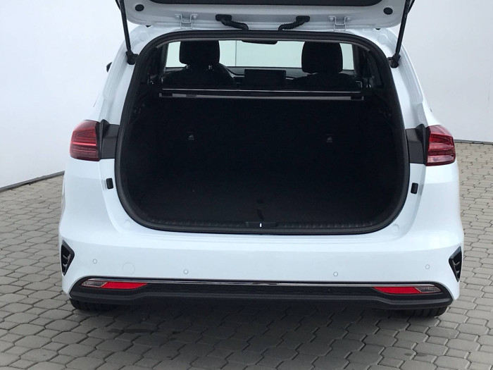 KIA Ceed SW CD TOP 7DCT 1,5 T-GDi / 103kW na operativní leasing