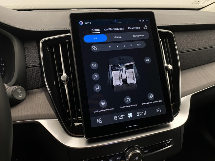 Volvo XC90 B5 AWD AUT DARK PLUS 7míst na operativní leasing