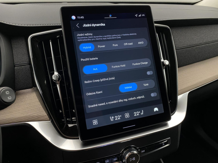 Volvo XC90 T8 AWD RECHARGE BRIGHT PLUS 7m na operativní leasing