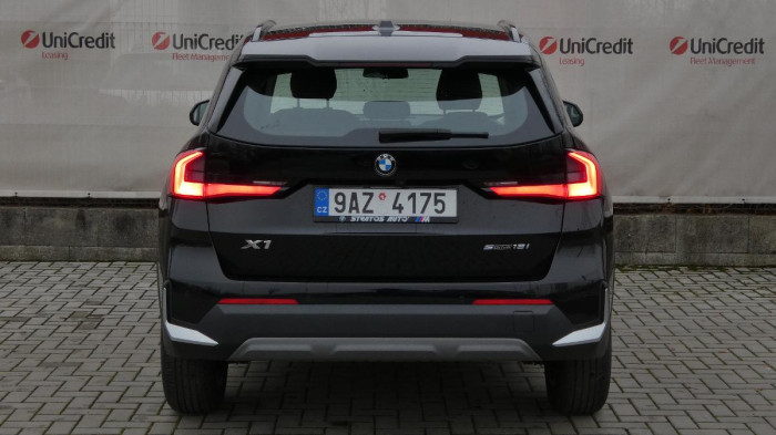BMW X1 sDrive 18i Advantage na operativní leasing