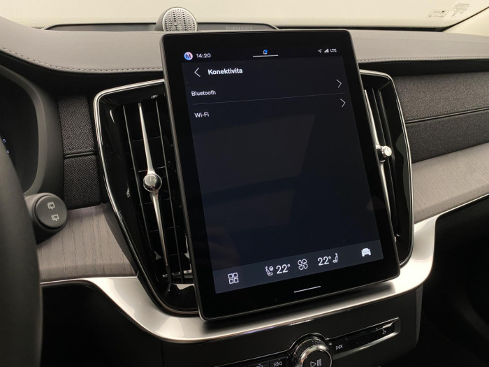 Volvo XC90 B5 AWD AUT DARK PLUS 7míst na operativní leasing
