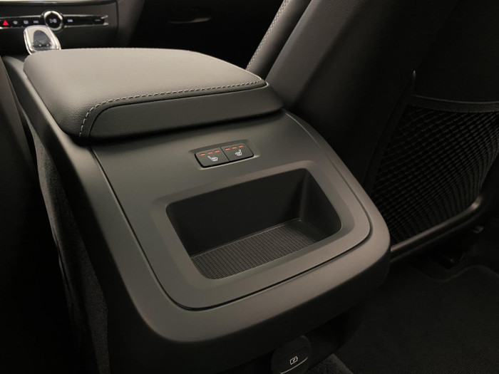 Volvo V60 B4 AUT BRIGHT PLUS na operativní leasing