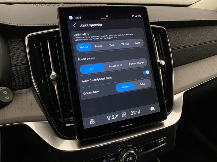 Volvo XC90 T8 AWD RECHARGE DARK PLUS 7m na operativní leasing