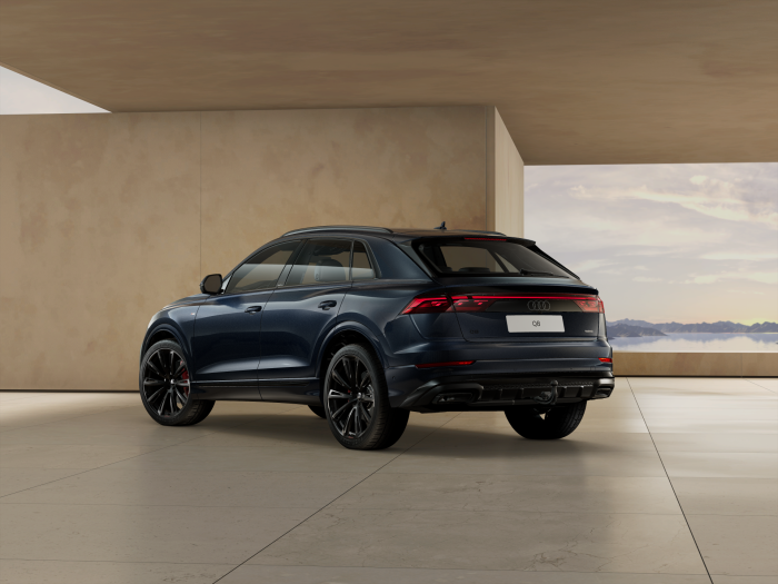 Audi Q8 SUV TDI quattro 210 kW na operativní leasing