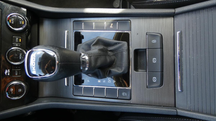 Škoda Superb Combi 2,0 TDI DSG Style na operativní leasing