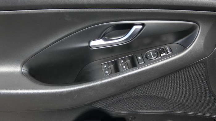 Hyundai i30 1.0 T-GDI Start Plus kombi na operativní leasing