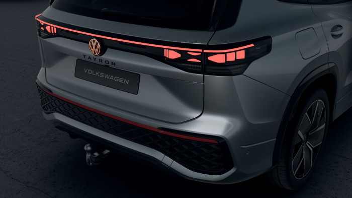 Volkswagen Tayron R-Line People 150 kW eHybrid na operativní leasing