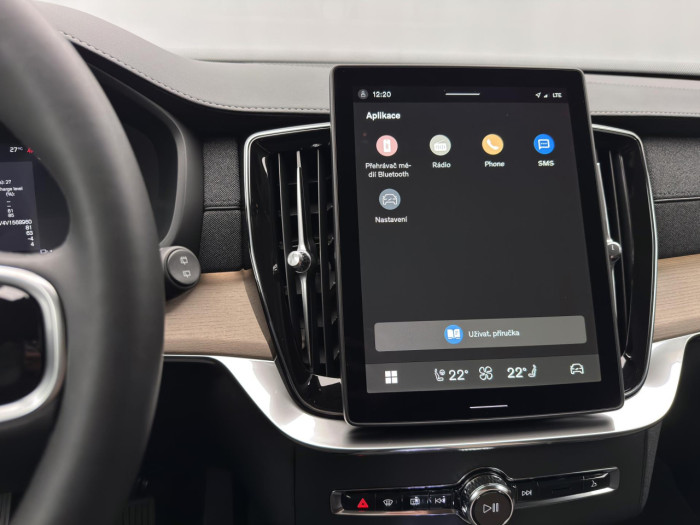Volvo XC90 T8 AWD Plug-in DARK PLUS 7m na operativní leasing