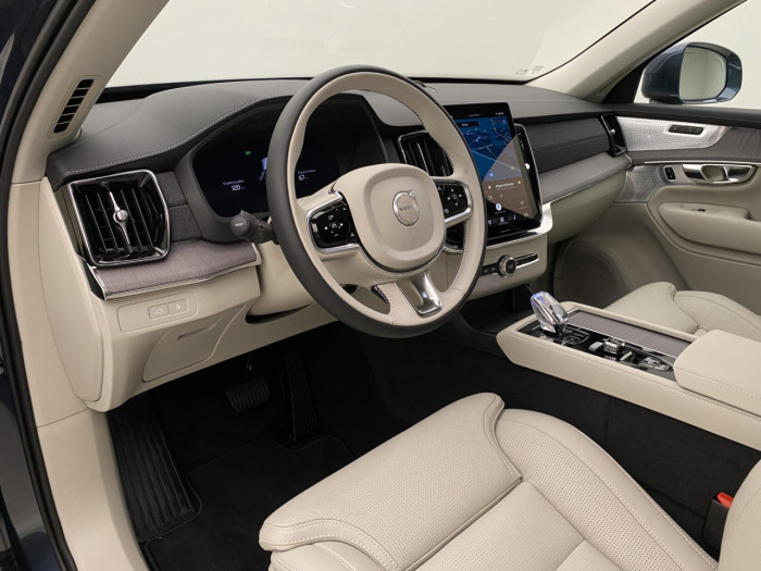 Volvo XC90 T8 AWD Plug-in BRIGHT PLUS 7m na operativní leasing