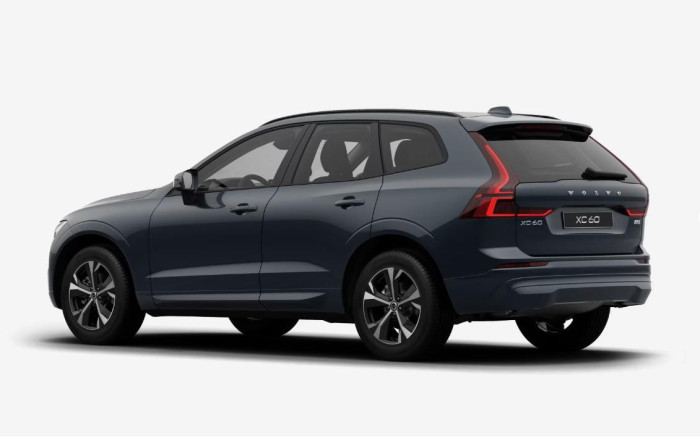 Volvo XC60 B5 AWD AUT CORE na operativní leasing
