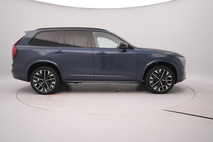 Volvo XC90 B5 AWD AUT DARK PLUS 7míst na operativní leasing