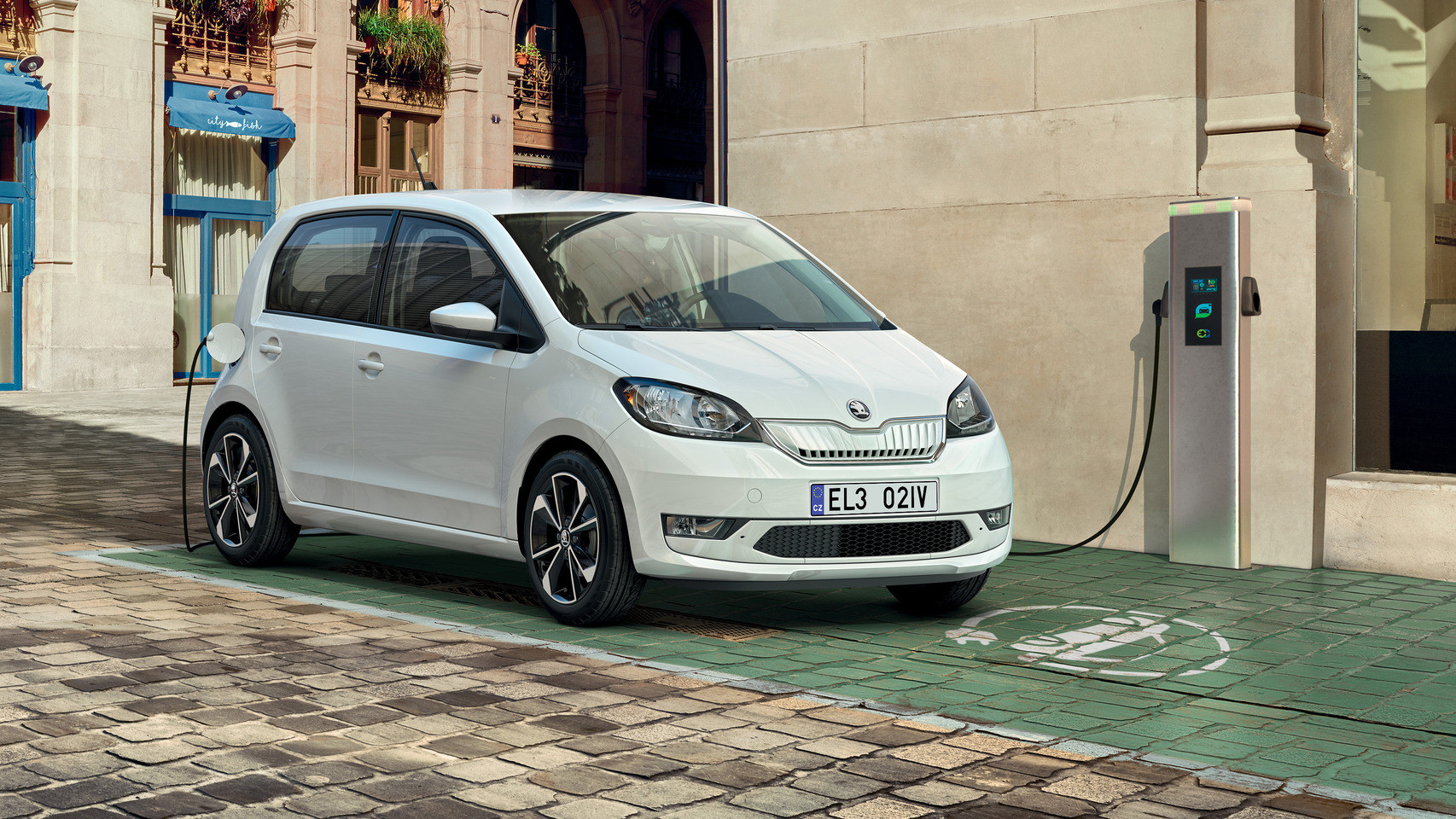Elektrická Škoda CitiGo-e IV v nabídkách na operativní leasing