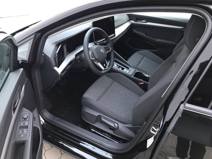 Volkswagen Golf Variant People 7DSG 1,5eTSI / 110kW na operativní leasing