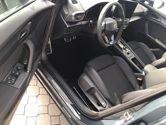 CUPRA Formentor DSG 1.5 eTSI / 110kW na operativní leasing