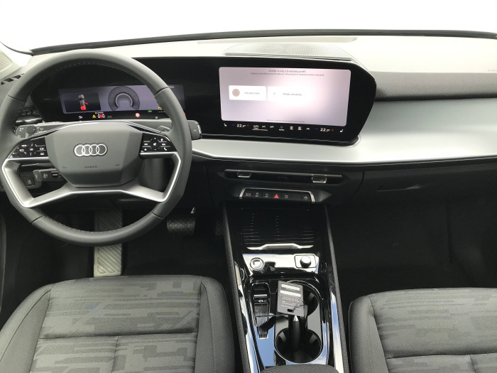 Audi Q3 7STT  1,5 TFSI / 110kW na operativní leasing
