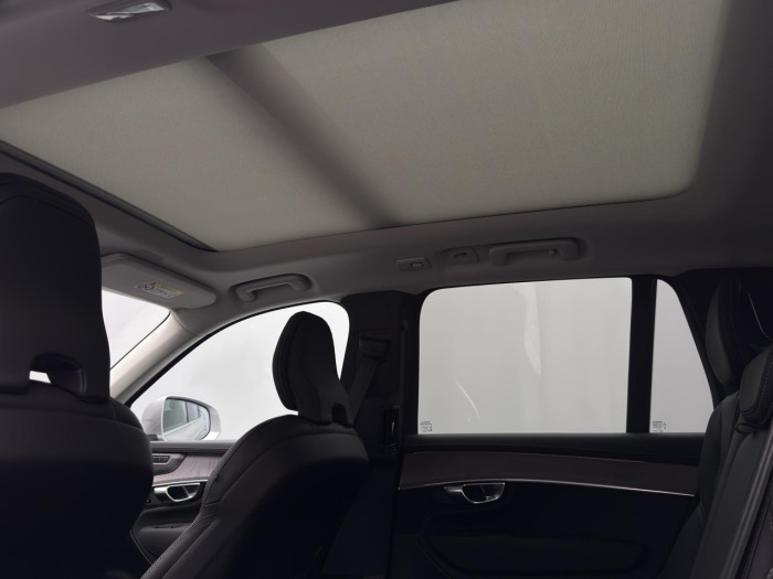 Volvo XC90 T8 AWD Plug-in BRIGHT PLUS 7m na operativní leasing