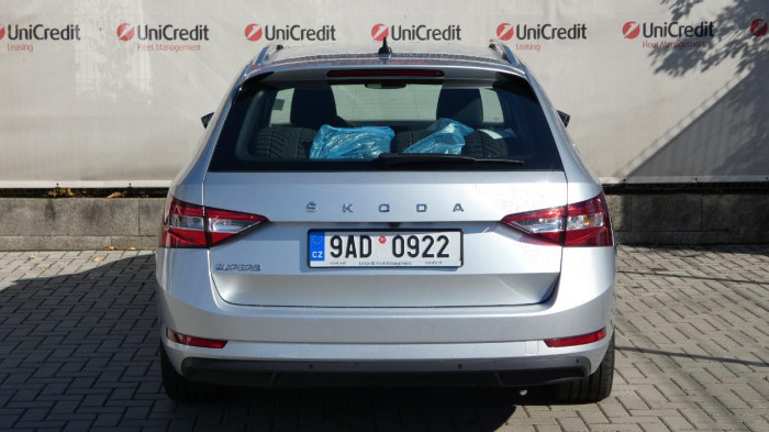 Škoda Superb Combi 2,0 TDI DSG Style na operativní leasing