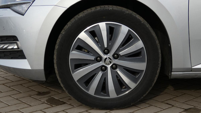 Škoda Superb 2,0 TDI DSG Style na operativní leasing