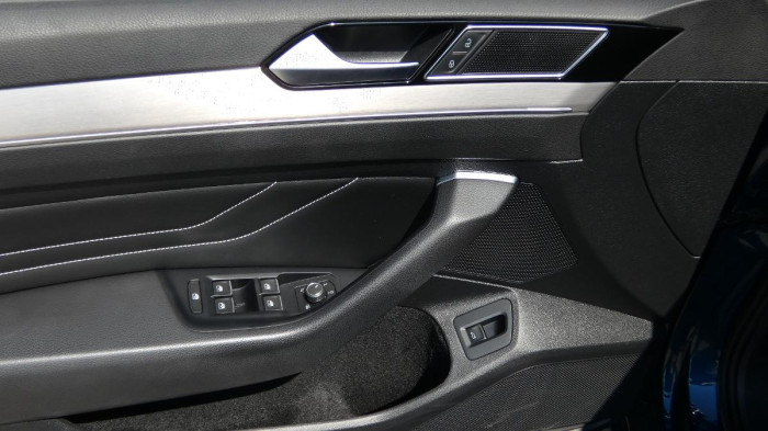 Volkswagen Passat 2.0 TDI 147kW BMT 4MOT DSG Ele na operativní leasing