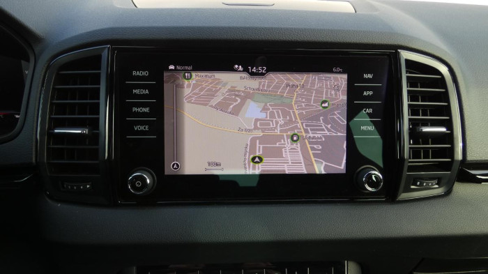 Škoda Karoq 1,5 TSI Sportline na operativní leasing